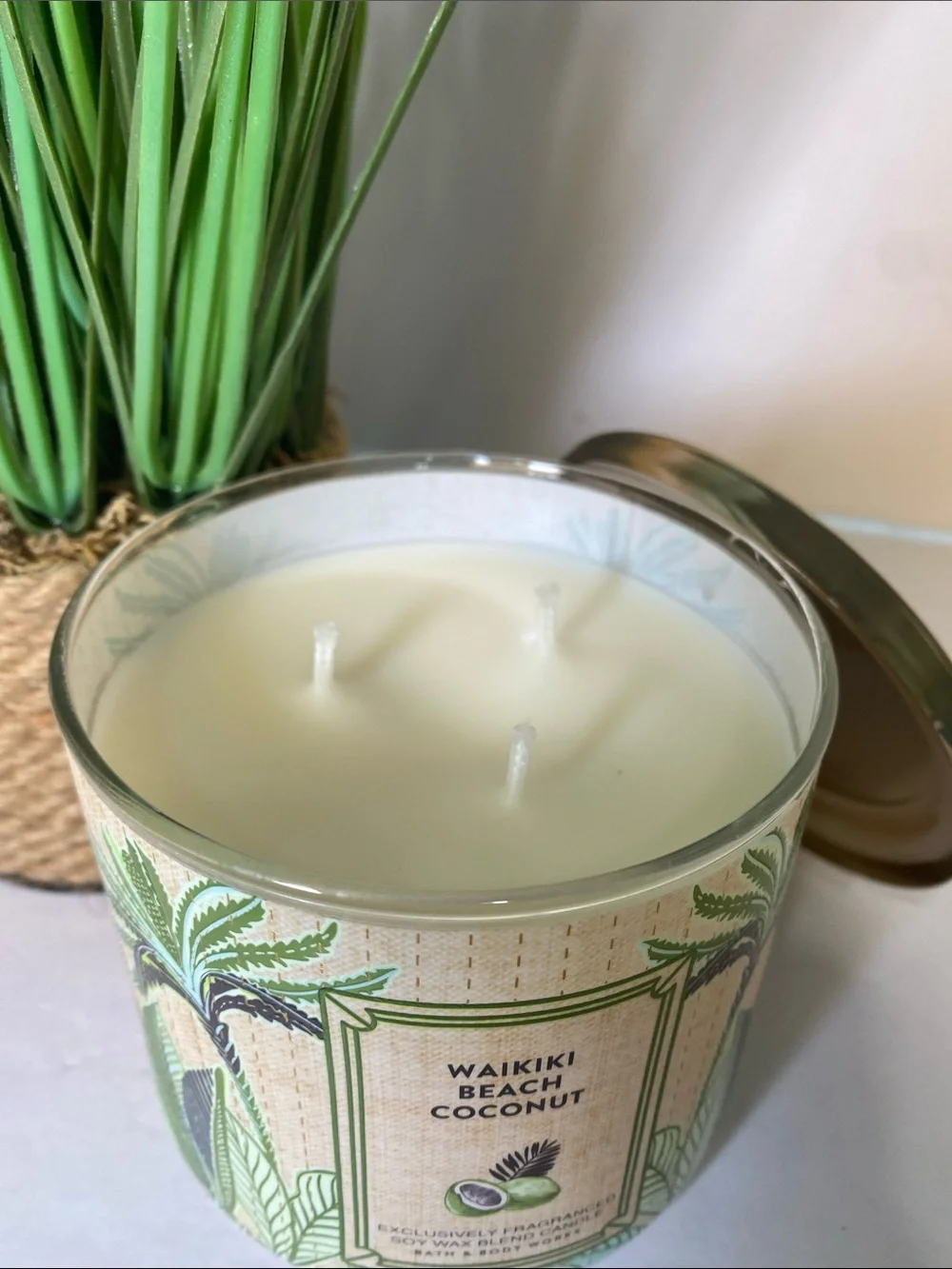 Bath & Body Works “Waikiki Beach Coconut” New 3 Wick Candle